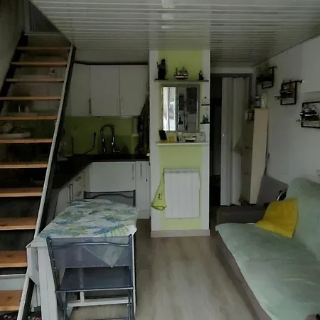 Avec Terrasse A 300m De La * Fleury (Aude)