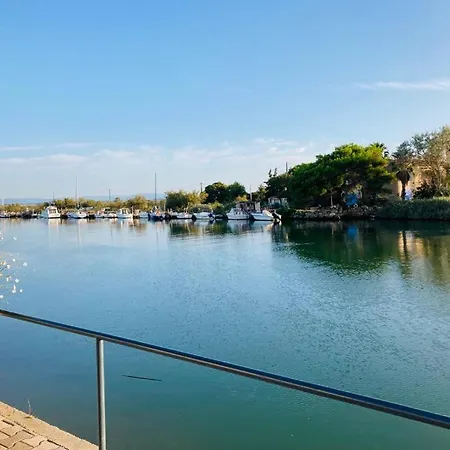 Avec Terrasse A 300m De La Fleury (Aude)